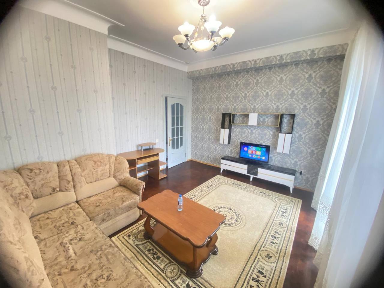 Apart Hotel In Nizami Баку Екстериор снимка