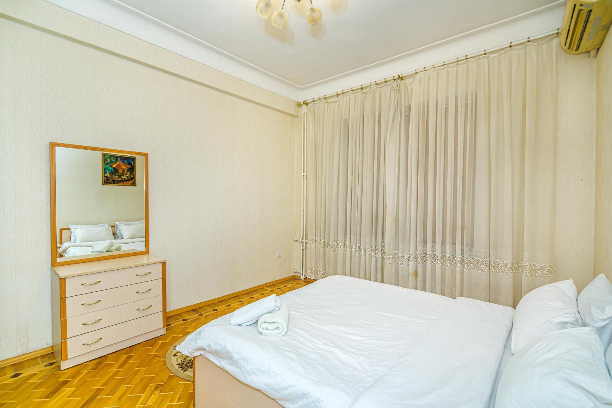 Apart Hotel In Nizami Баку Екстериор снимка