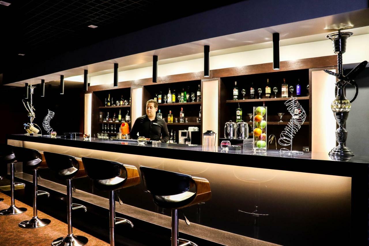 Apart Hotel In Nizami Баку Екстериор снимка
